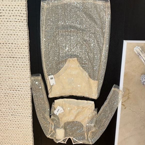 Beautiful Jason Wu Skirt and Top Set. Cream colored sequin. Brand new. Bride. - Picture 5 of 10